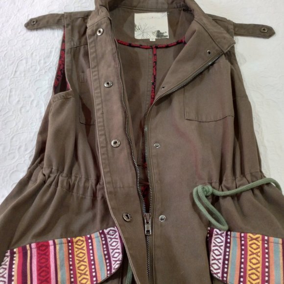 Army Green Vest in size SM - Picture 3 of 13